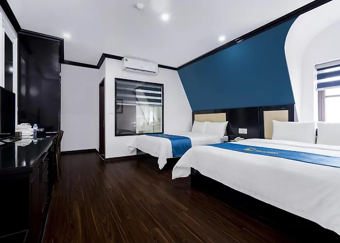 Hotel Holidayhotelhalong 4*