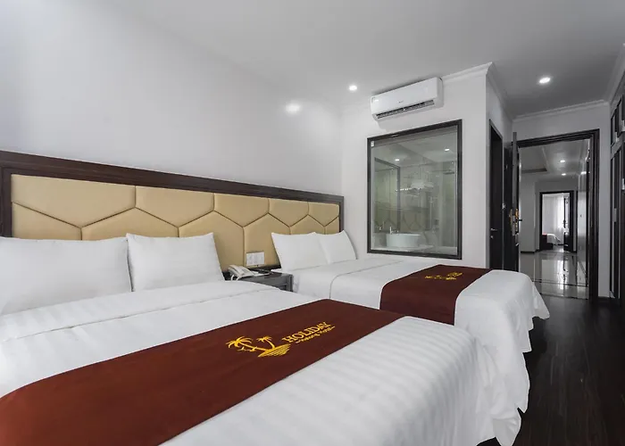 Holidayhotelhalong 4*